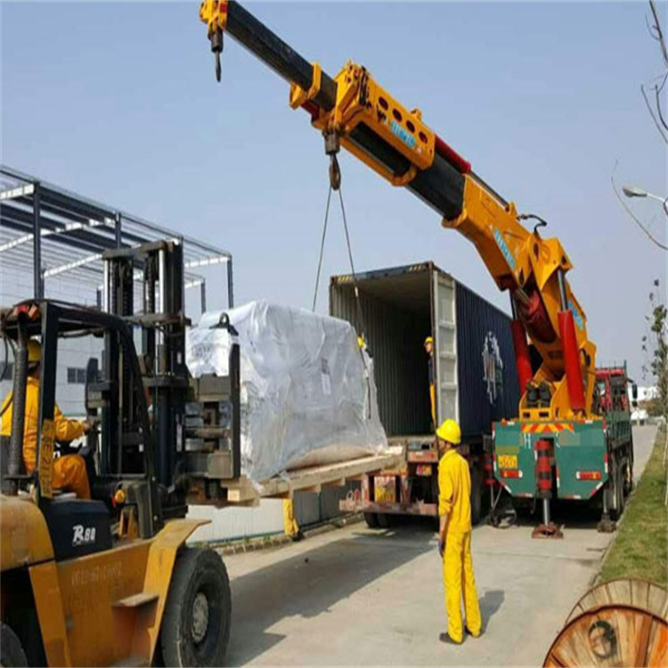 东方华侨农场吊车租赁价格、流程、安全标准全解析，快速解决施工难题