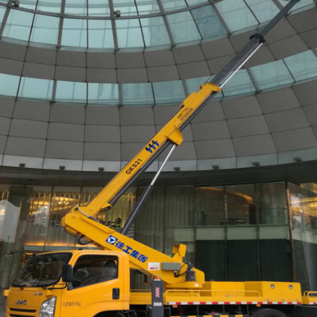 东方华侨农场附近高空作业车租赁｜安全设备租赁｜高空安装|工程定制化方案｜亿立达设备租赁